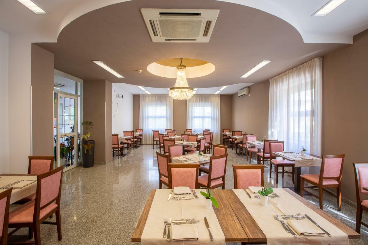 洛里酒店 基安奇安诺泰尔梅 外观 照片